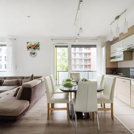 Urban Hideaway With Terrace & Garage