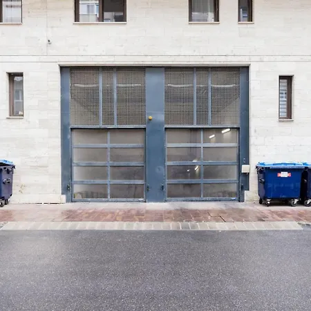 Urban Hideaway With Terrace & Garage