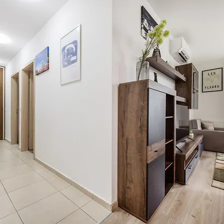 Urban Hideaway With Terrace & Garage Appartamento Budapest